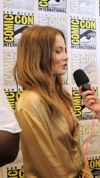 Freya Allan