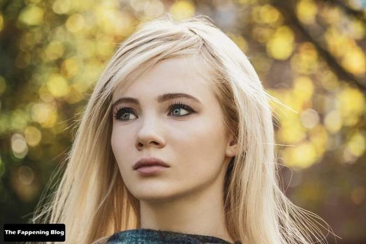 Freya Allan