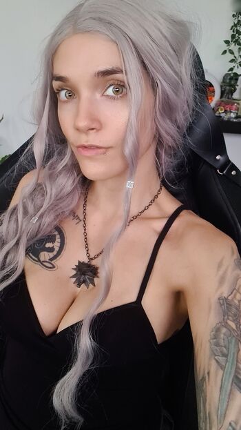 Freyja Luna / Eliska
