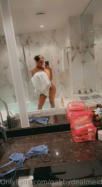 gabbydealmeida