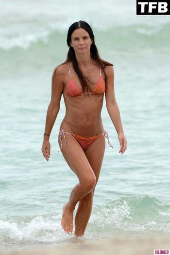 Gabrielle Anwar