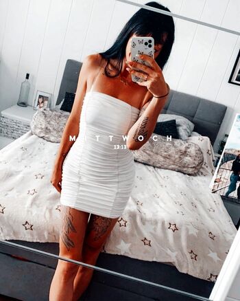 gelliii93_