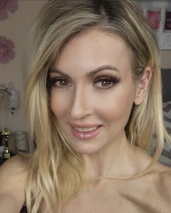 Gigi Dior