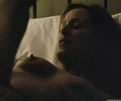 Gillian Anderson