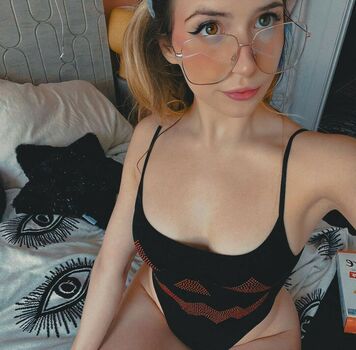 GillianAprils