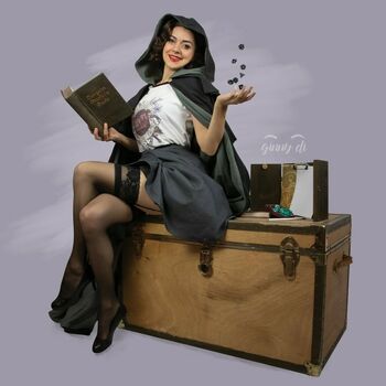 Ginny Di
