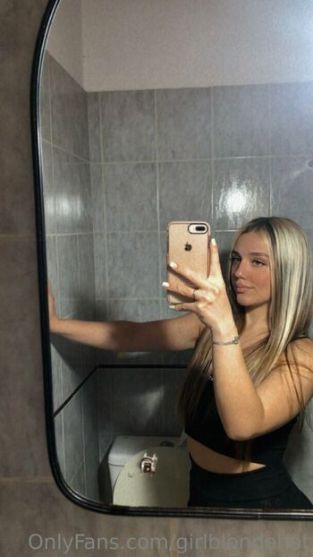 girlblondehot