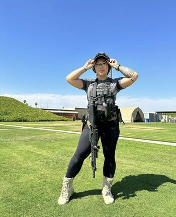 Girls With Guns