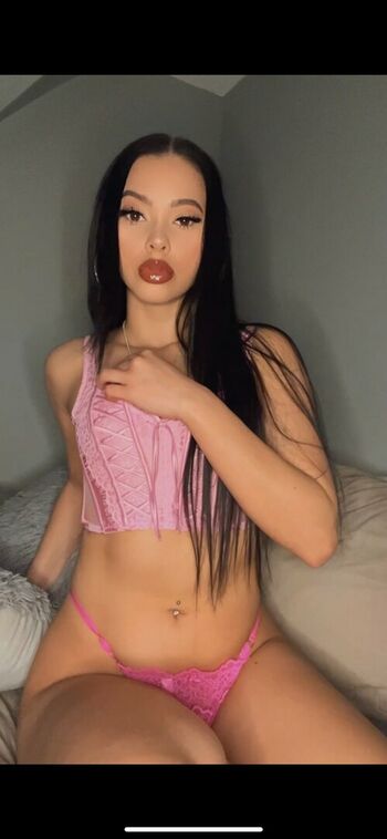 girlyvalentina