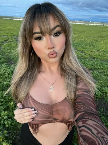 Gisselle Next Door