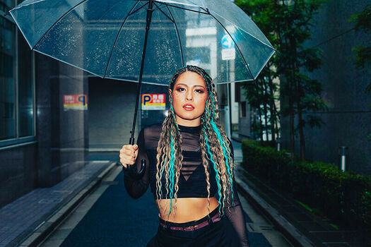 Giulia - Stardom