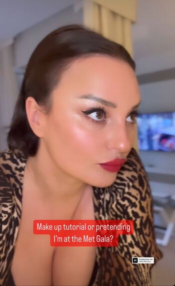 Gizzi Erskine