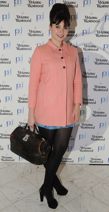 Gizzi Erskine