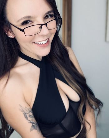 glassescutie24