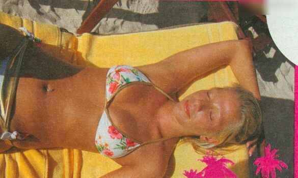 Gülcan Kamps