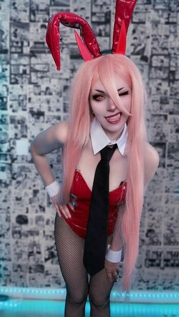 glitchyroguecosplay