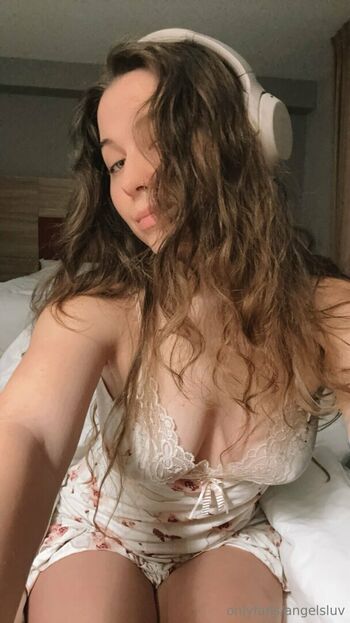 glitterbunnyx
