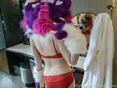 glittertitpup