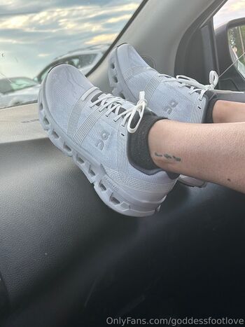 goddessfootlove