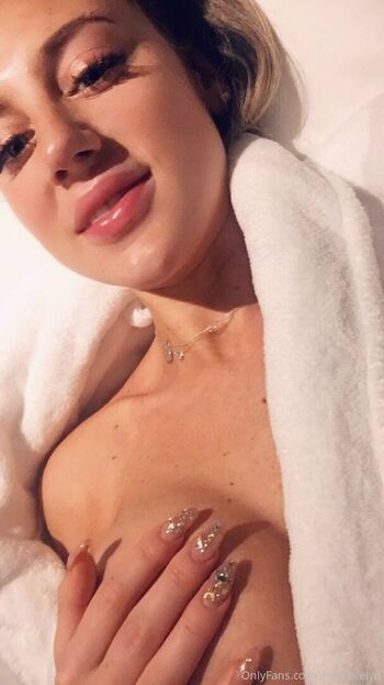 Graceevelyn_