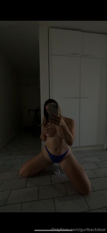 gurlbackdoor