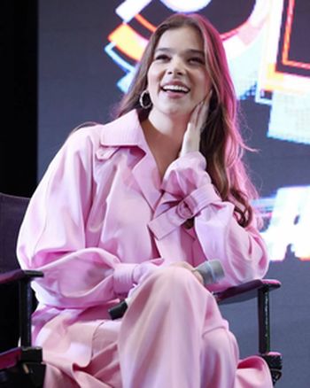 Hailee Steinfeld
