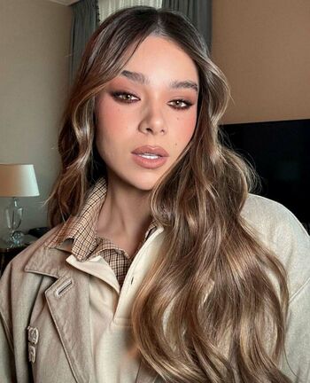 Hailee Steinfeld