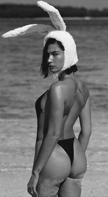 Hailey Baldwin Bieber