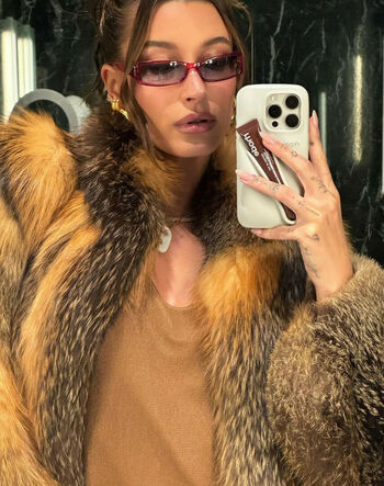 Hailey Baldwin Bieber