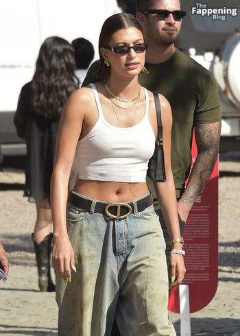 Hailey Bieber