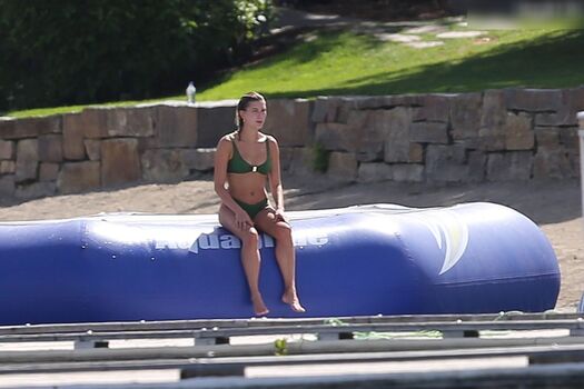 Hailey Bieber
