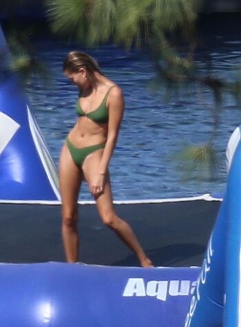 Hailey Bieber
