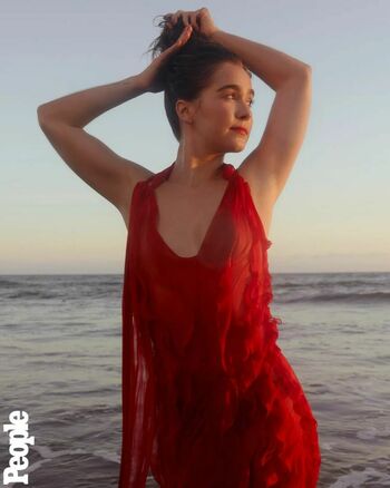 Haley Lu Richardson