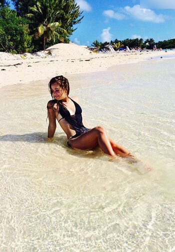 Haley Lu Richardson