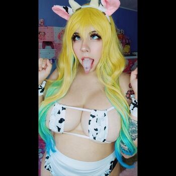Hana Mei Cosplay