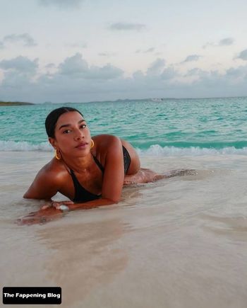 Hannah Fallis Bronfman
