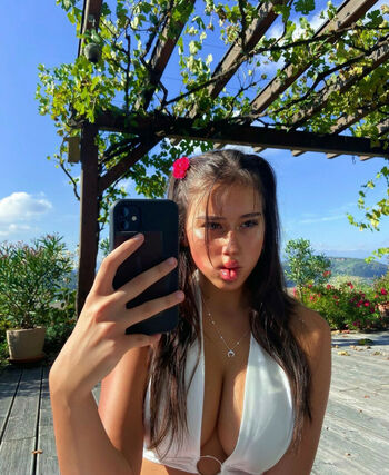 Hannah Zoezi