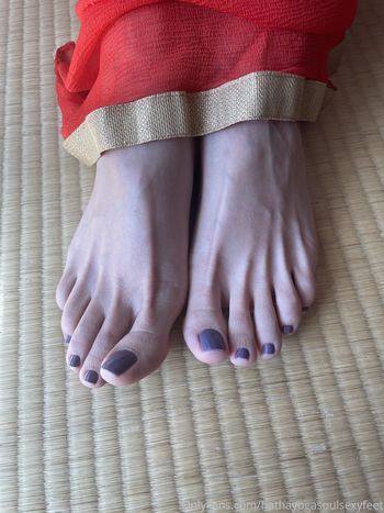 hathayogasoulsexyfeet