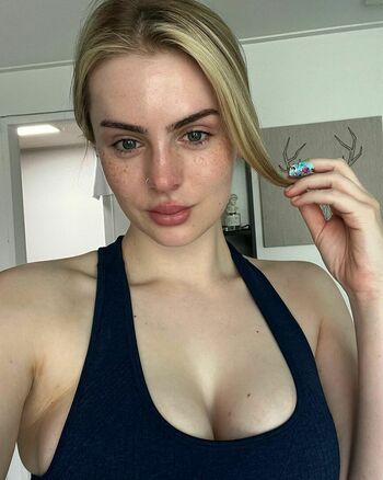 Hattie Heo