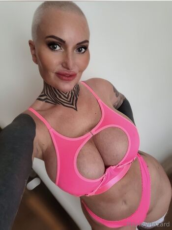 hayleyhazard1