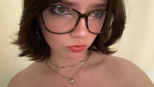 helena_jadee