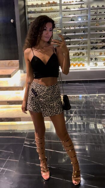 hello_vanbeauty / VanBeauty
