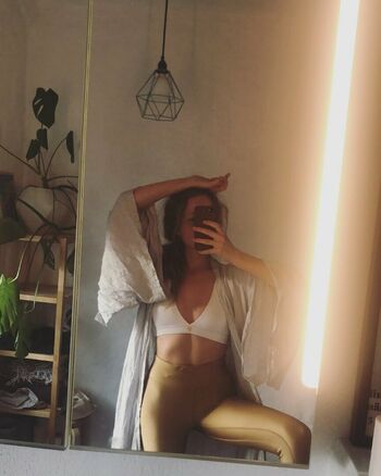 Henessi Schmidt