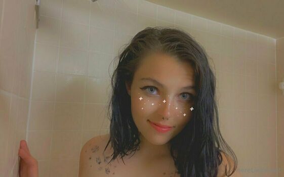 hereliesviolet