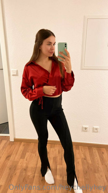 heychellyhey