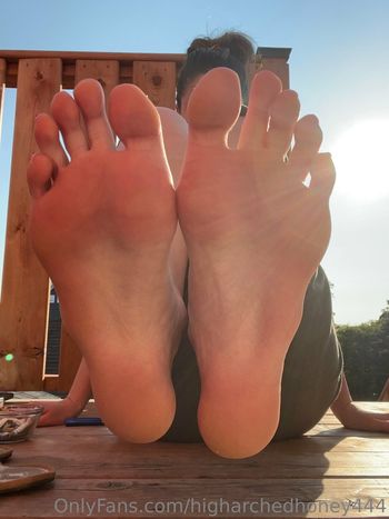 higharchedhoney444