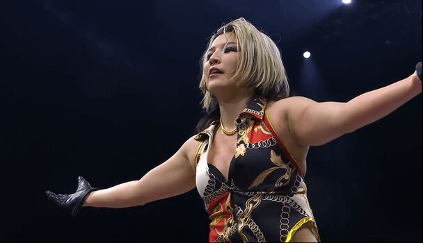 Hikaru Shida