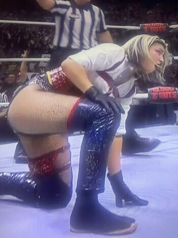Hikaru Shida