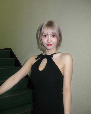 Hirai Momo