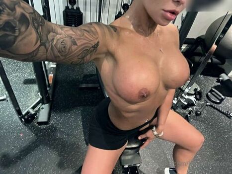 hisexoticvixen